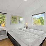 펜션 Fantastic In Sondervig With Outdoor Sauna, Outdoor Shower, And Wilderness Bath 링쾨빙