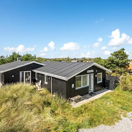 Fantastic In Sondervig With Outdoor Sauna, Outdoor Shower, And Wilderness Bath Holiday home *