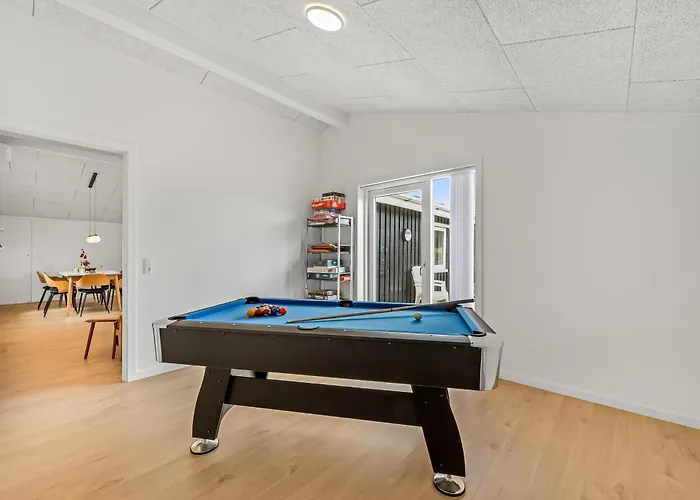 Fantastic In Sondervig With Outdoor Sauna, Outdoor Shower, And Wilderness Bath *