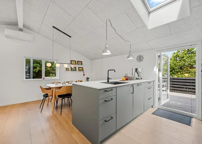 Holiday home Fantastic In Sondervig With Outdoor Sauna, Outdoor Shower, And Wilderness Bath Ringkobing